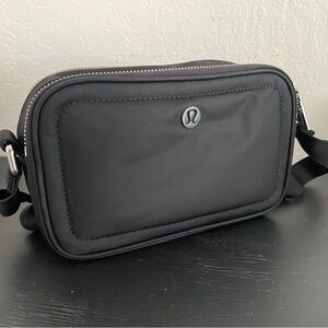 Lululemon Crossbody Camera Bag 2L